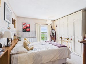 Bedroom- click for photo gallery